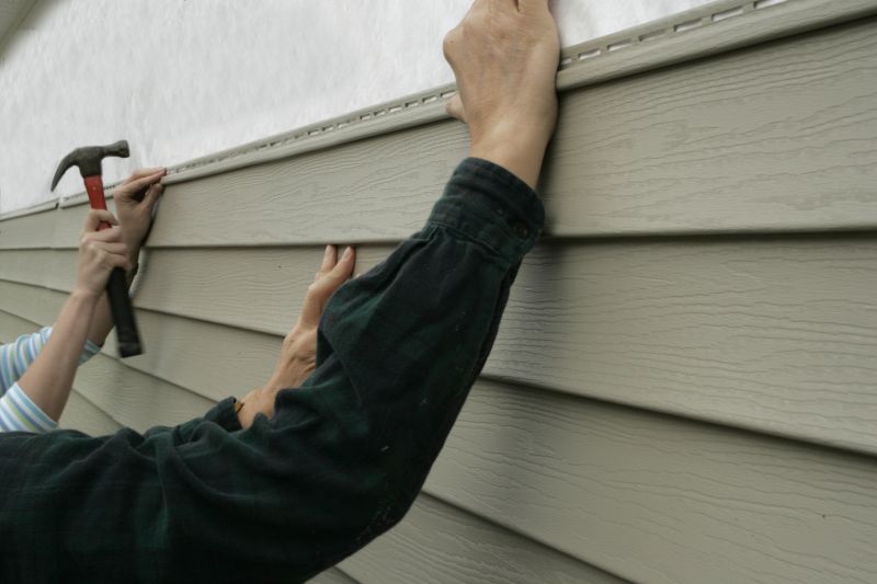Vinyl Siding Repair - Assessment